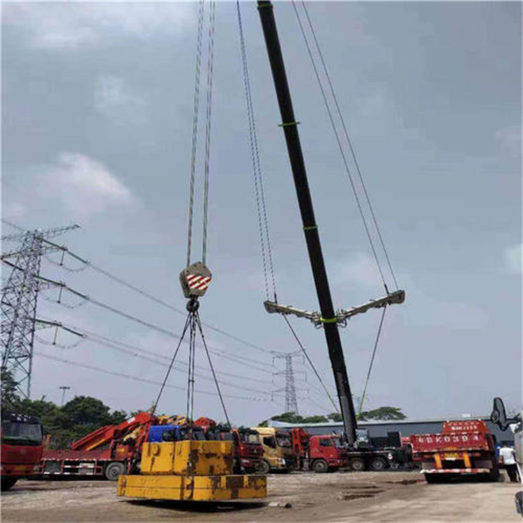 那大镇风电设备吊装